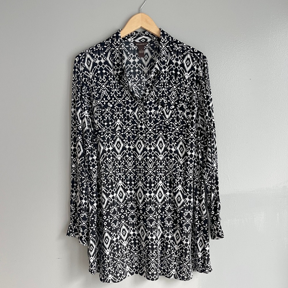 Bit & Bridle‎ Womens Black White Ikat Geometric Roll Tab Tunic Shirt Blouse L